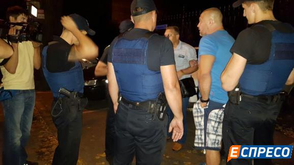 У Києві поліцейські переслідували авто з п’яними молодиками