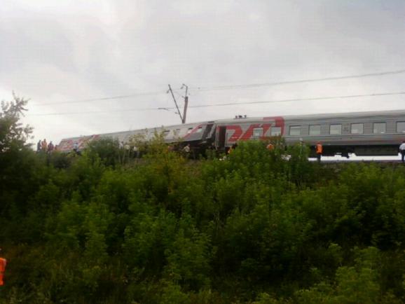 Мордовія потяг зійшов з рейок