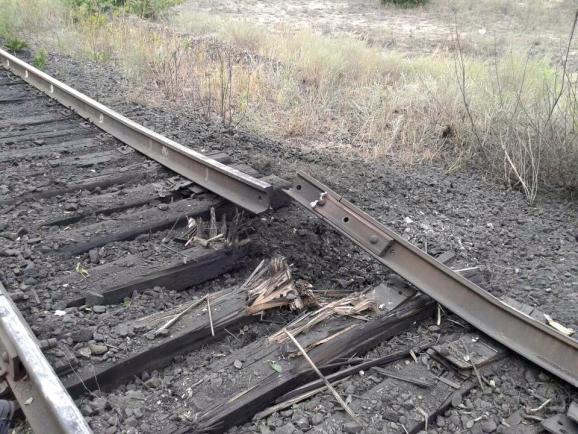Нижня Тепла Луганщина залізниця теракт потяг