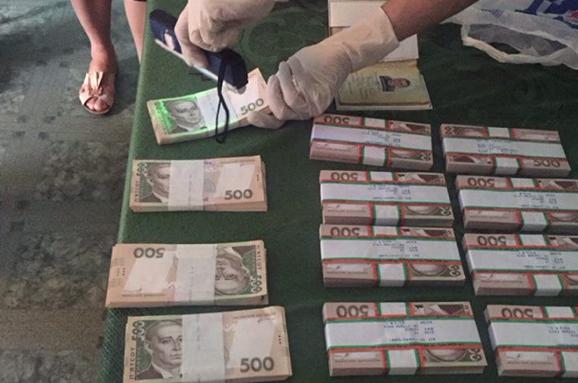 На хабарі в 700 тис. затримано главу райадміністрації