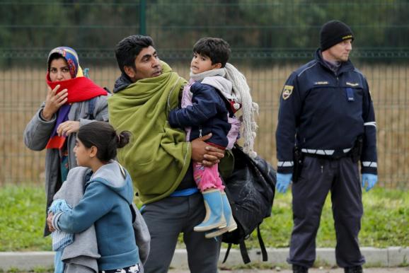 беженцы и мигранты на границе Словении и Хорватии