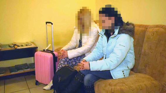 В Атырау задержаны парень и девушка с партией наркотиков (видео)
