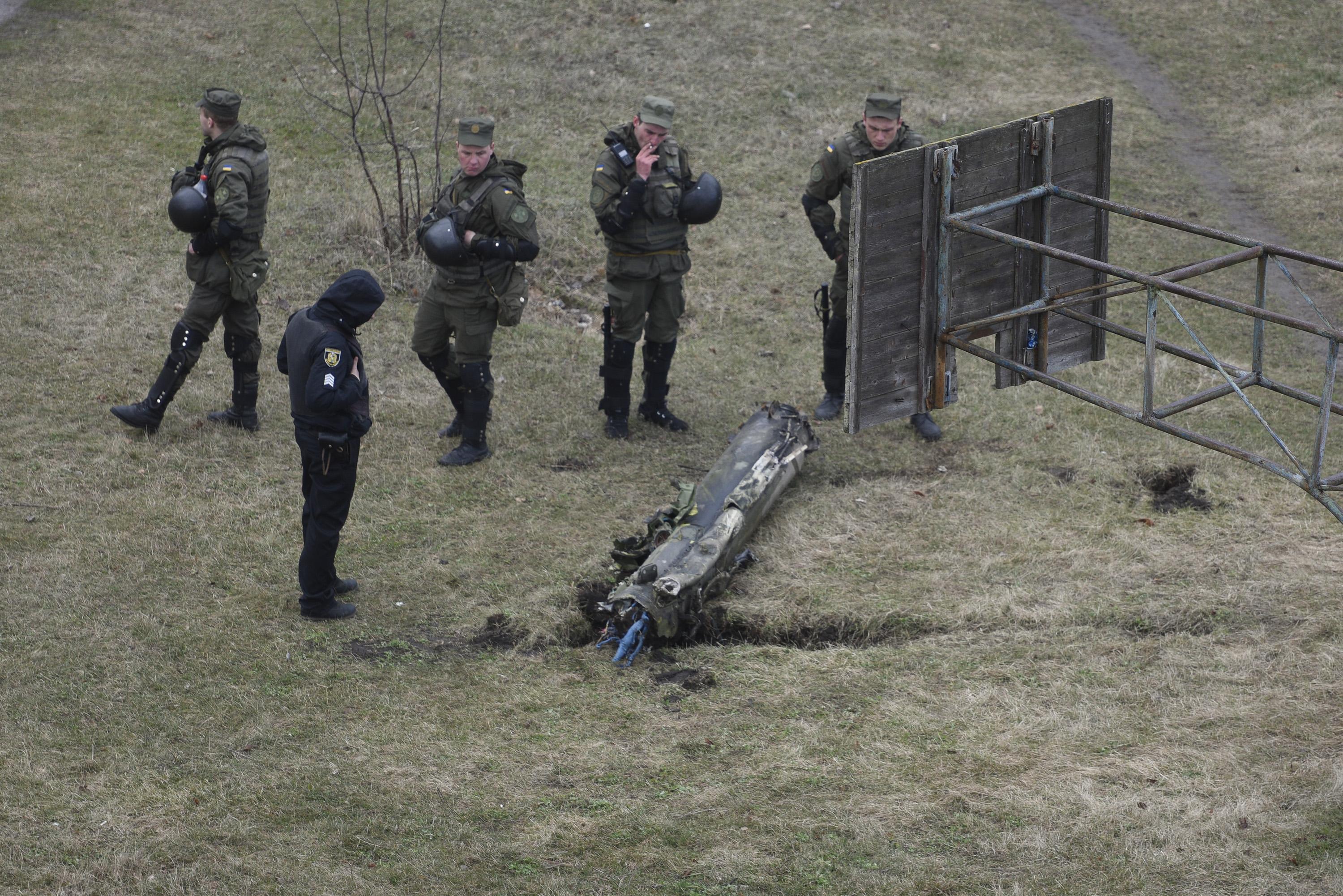 Урожай мин и разбитые снарядами дома Балаклее. Фоторепортаж