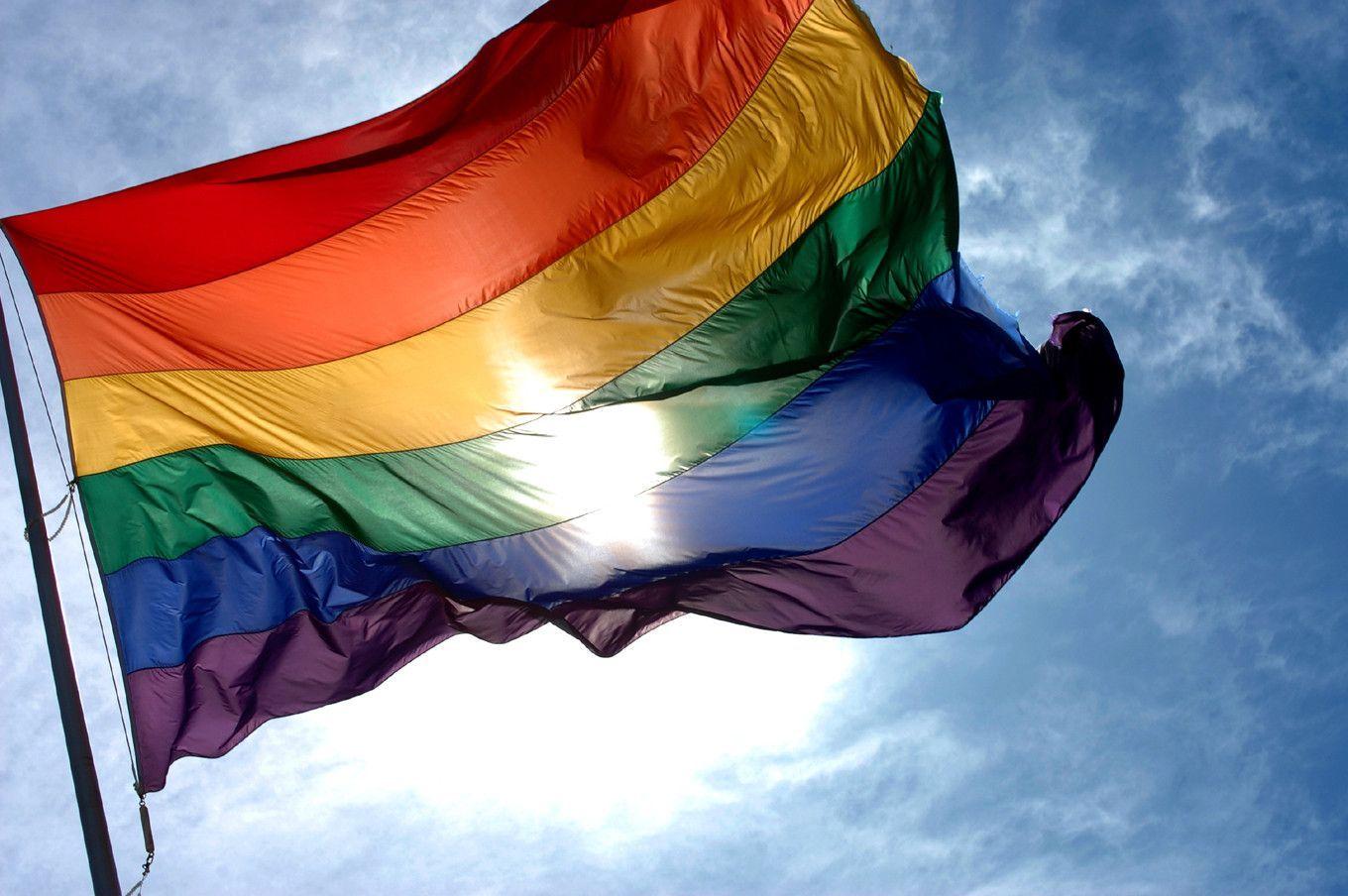 10 мифов о ЛГБТ: Дети в однополых браках, извращения и ВИЧ