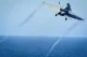Американський військовий літак F/A-18E Super Hornet злітає з палуби авіаносця