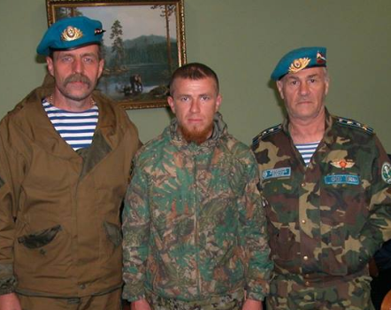 Безлер, Моторола та Гратов