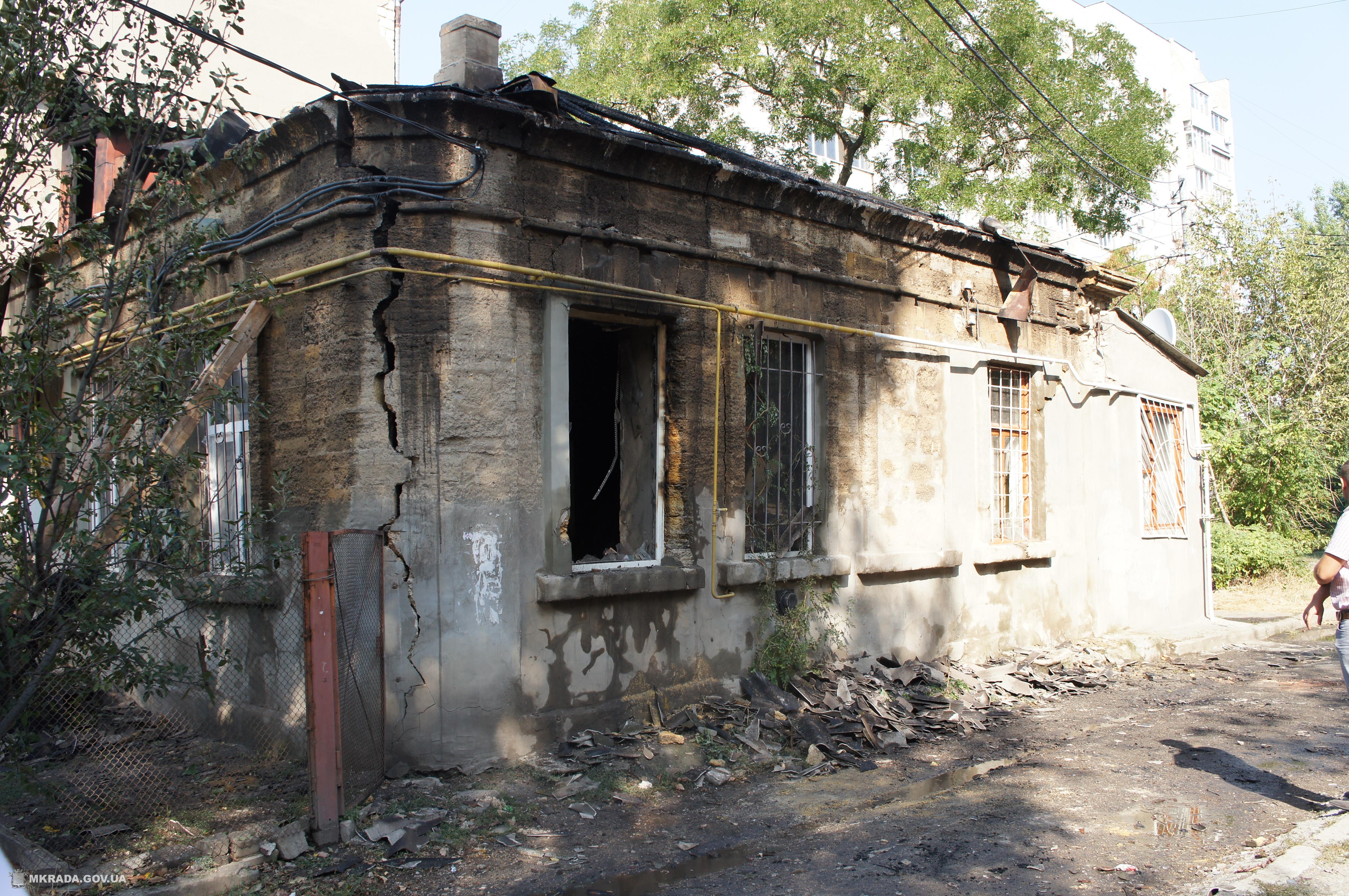 В Николаеве взорвался дом, несколько семей остались без жилья