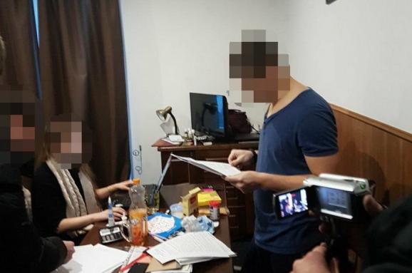 СБУ затримала бізнесмена, що постачав військове спорядження бойовикам в ОРДО
