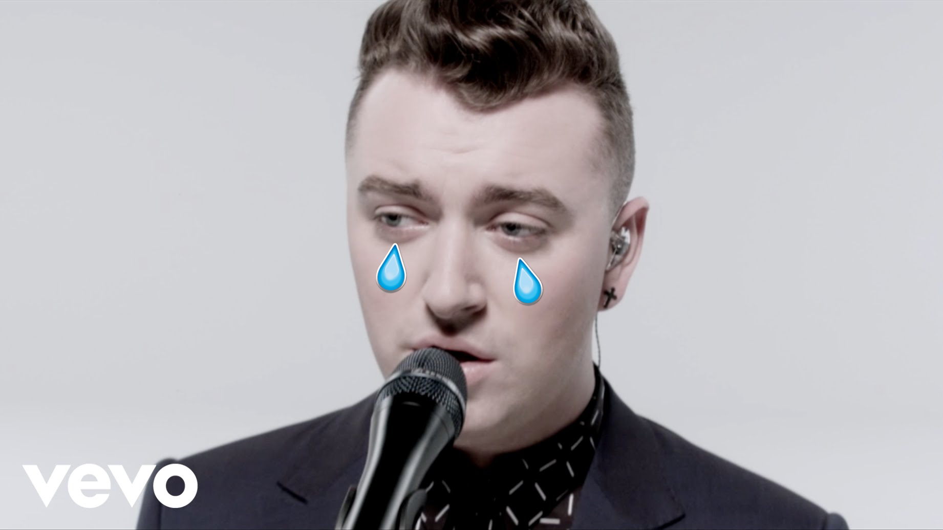 La la la (feat. Naughty boy feat. Naughty boy feat. Sam smith). La la la сэм смит где послушать.