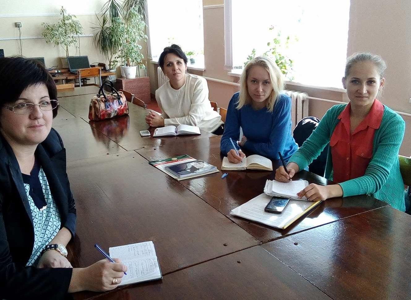 ілюстративне