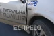 Поврежденные дверки полицейской машины