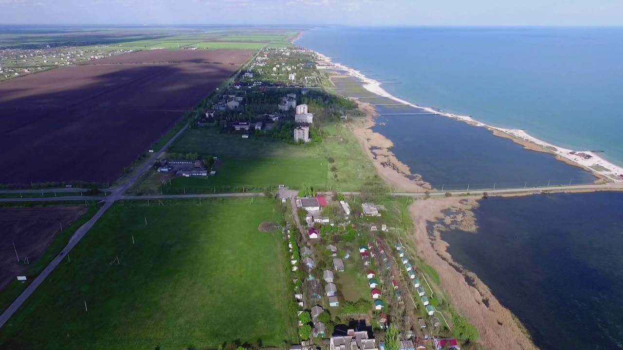 На азовском курорте Приморск горит электроподстанция