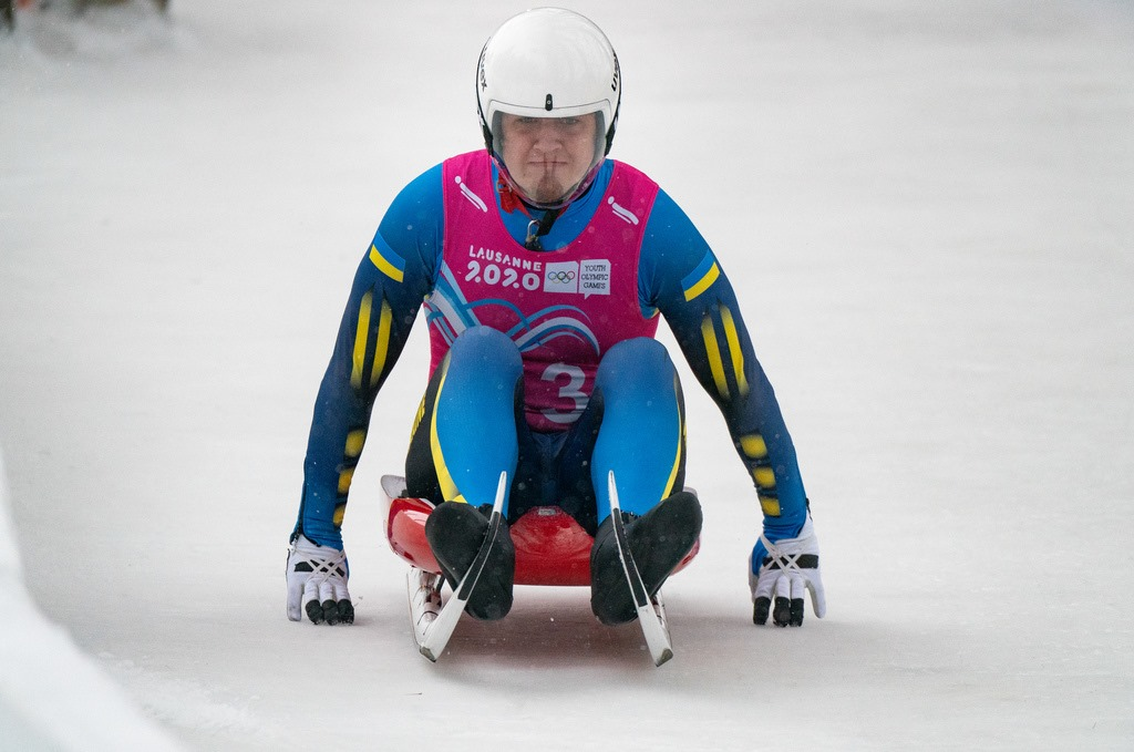Спортсмены отказались. Спортсмен саночник. Санный спорт Олимпийские игры. Зимние Олимпийские игры 2020 санный спорт. Украинский саночник.