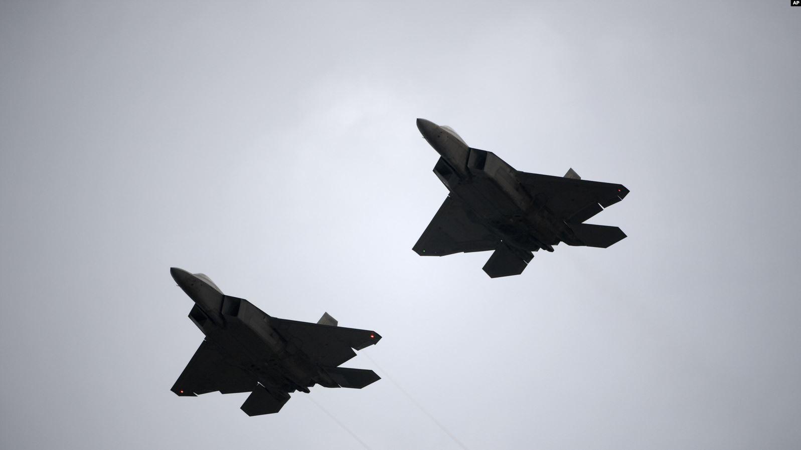 Літаки F-22