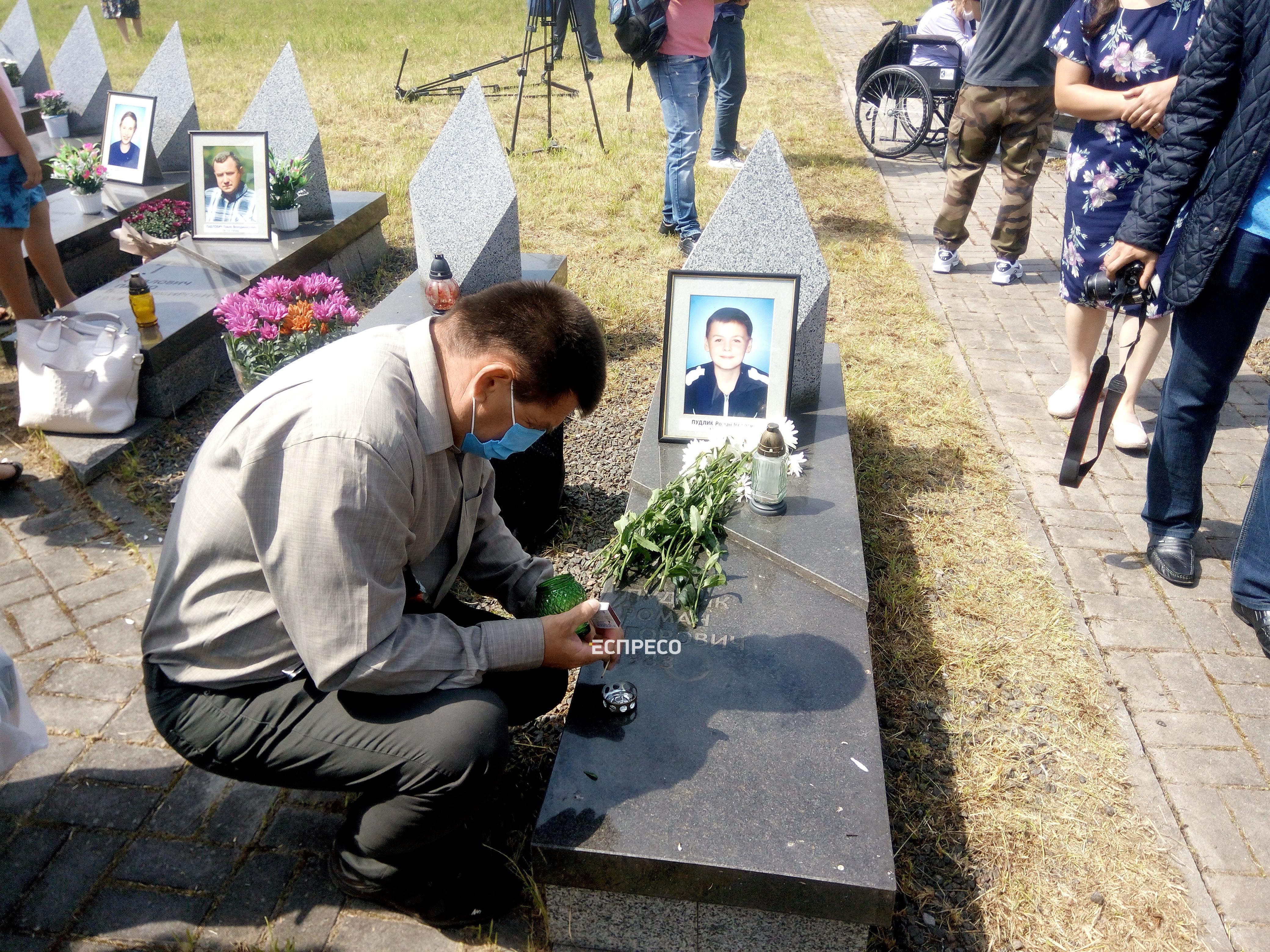 Вісімнадцять років по тому: у Львові пом’янули жертв Скнилівської трагедії