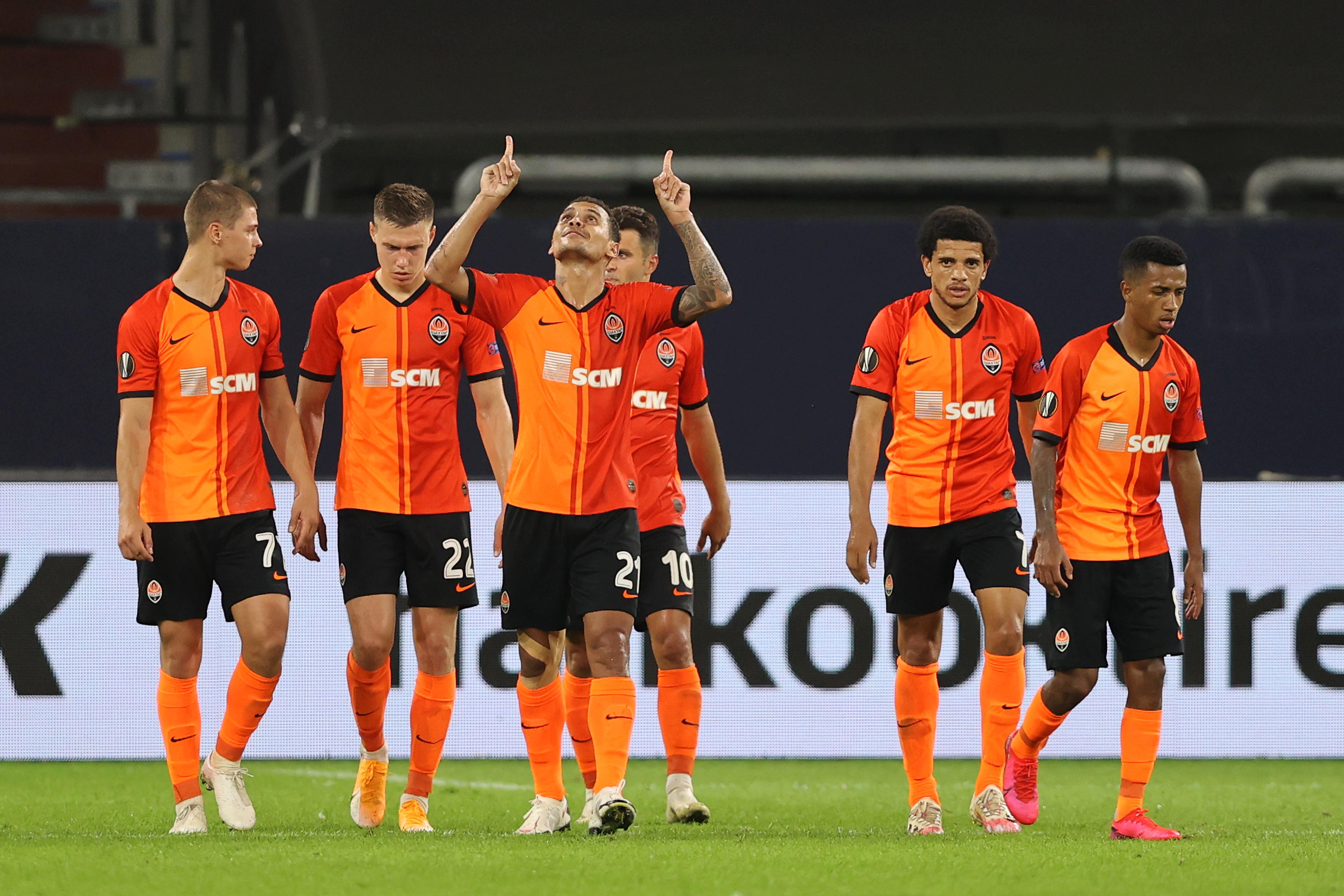 Команда шахтер донецк. Шахтёр футбольный клуб. Shakhtar Donetsk. FC Shakhtar Donetsk. Шахтер команда футбол.