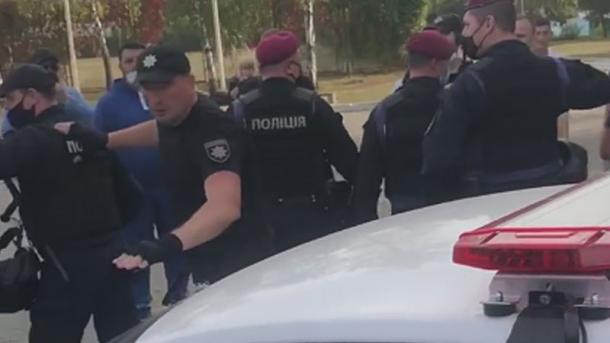 Столкновения возле Олимпийского колледжа в Киеве: полиция открыла уголовное  производство - новости Еспресо TV | Украина