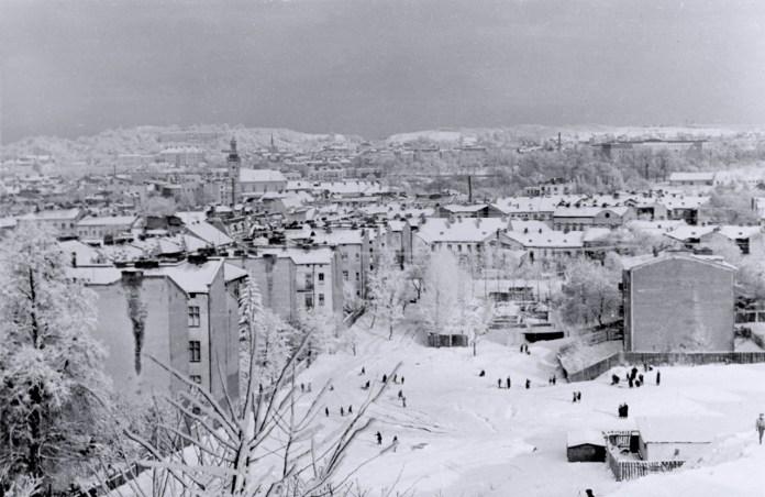 Біла казка: як виглядав Львів зимою 60 років тому