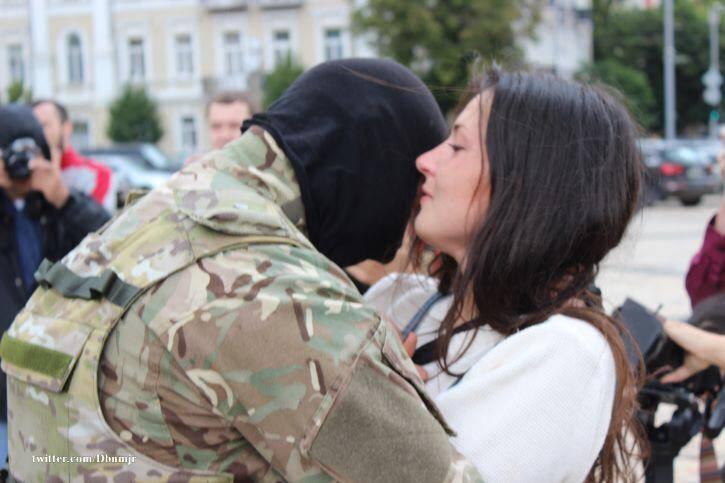 Люди не приховували емоцій