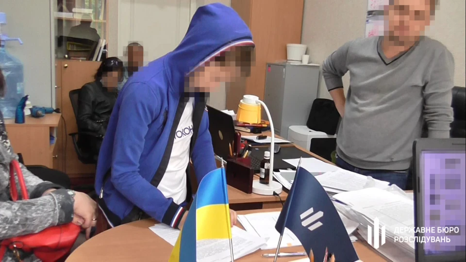 Підозра поліцейському