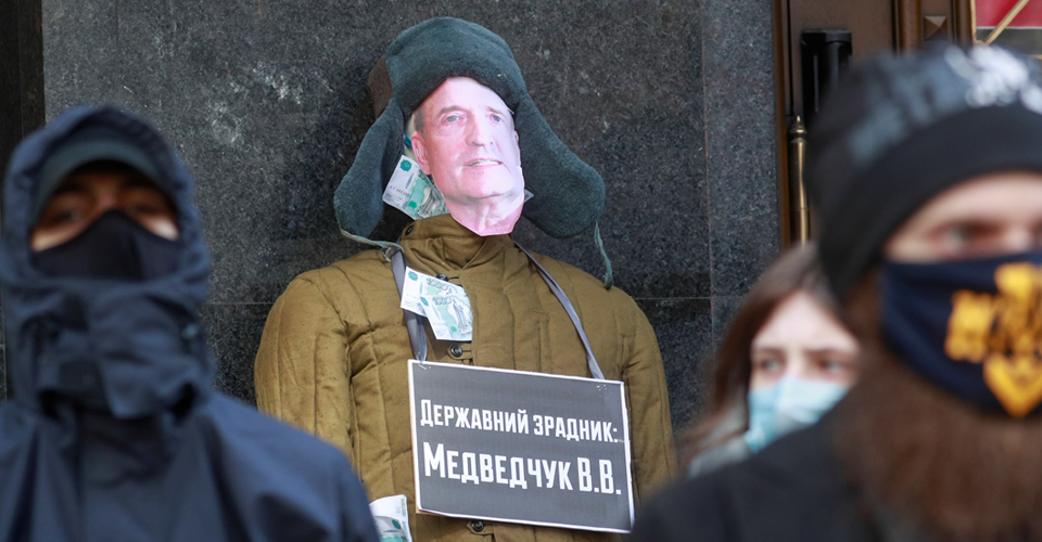 Медведчук