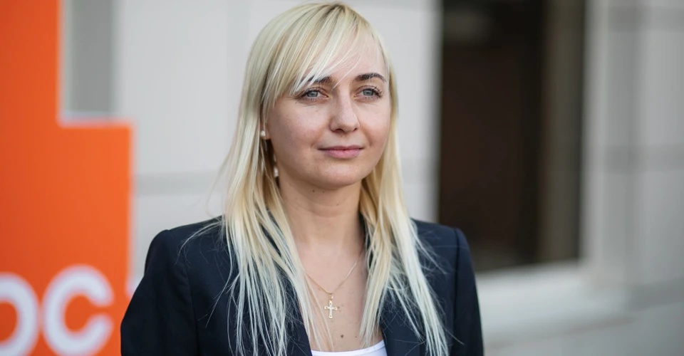 Олександра Устінова