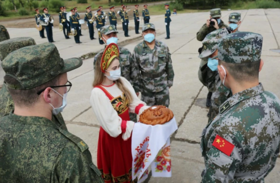 китайська армія в Росії