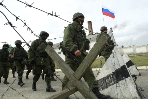 Російські окупанти в Криму