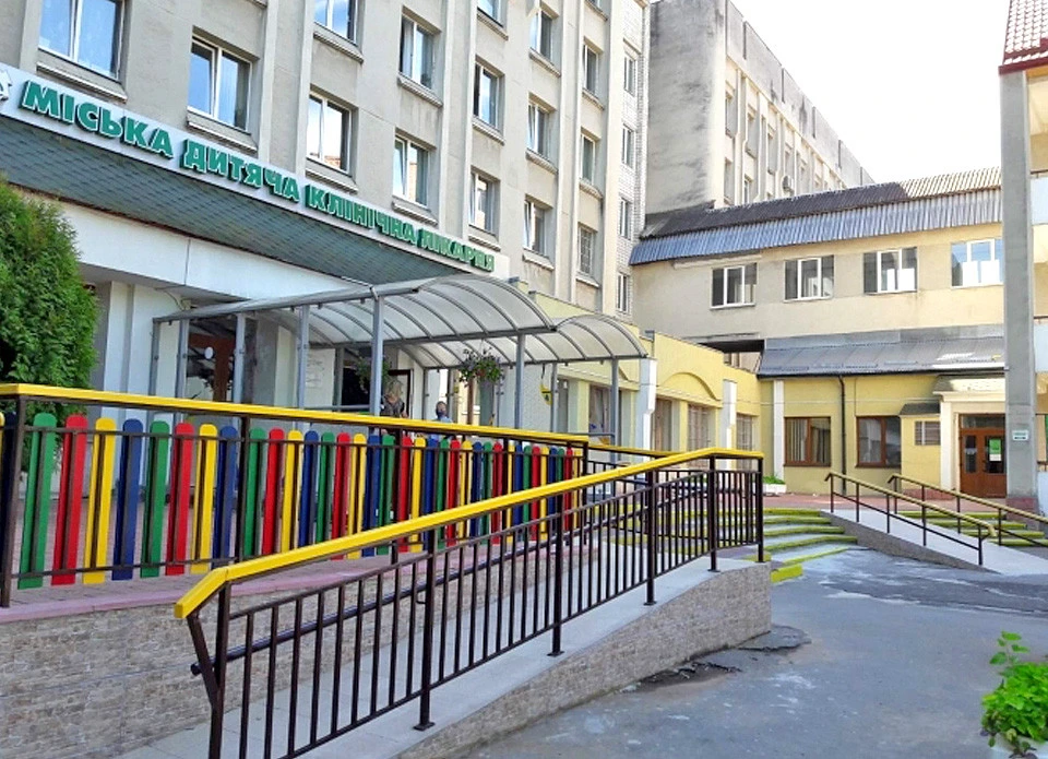 дитяча лікарня на Орлика у Львові