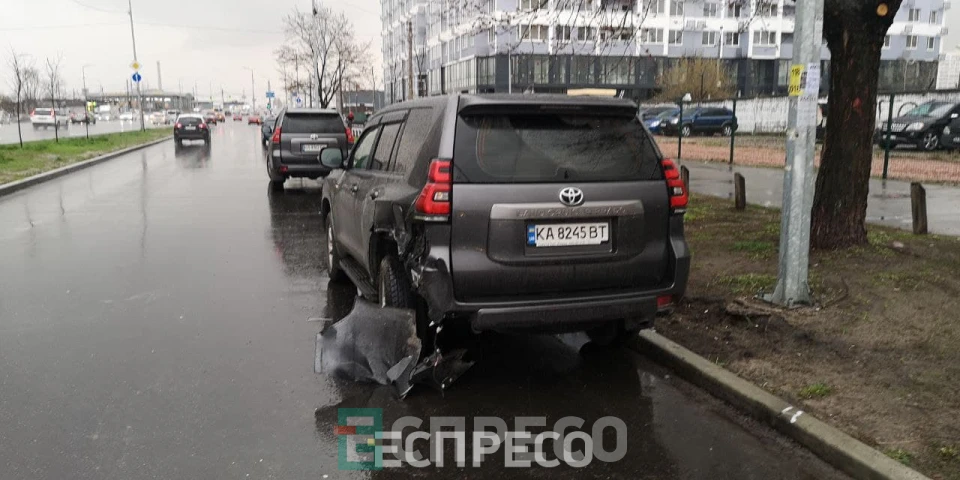 В Дарницком районе Киева произошло ДТП с опрокидыванием