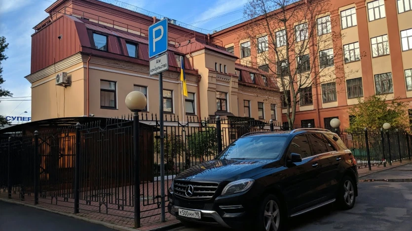 Генеральне консульство України у Санкт-Петербурзі