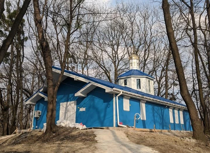 церква