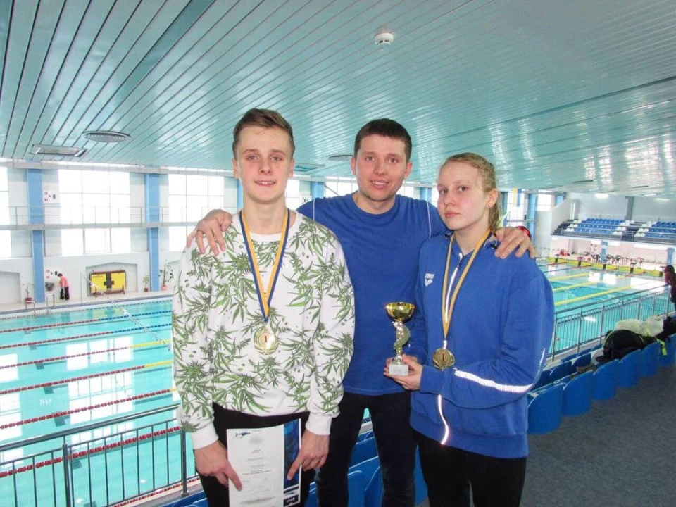 плавці Марія Городня і Георгій Лукашев