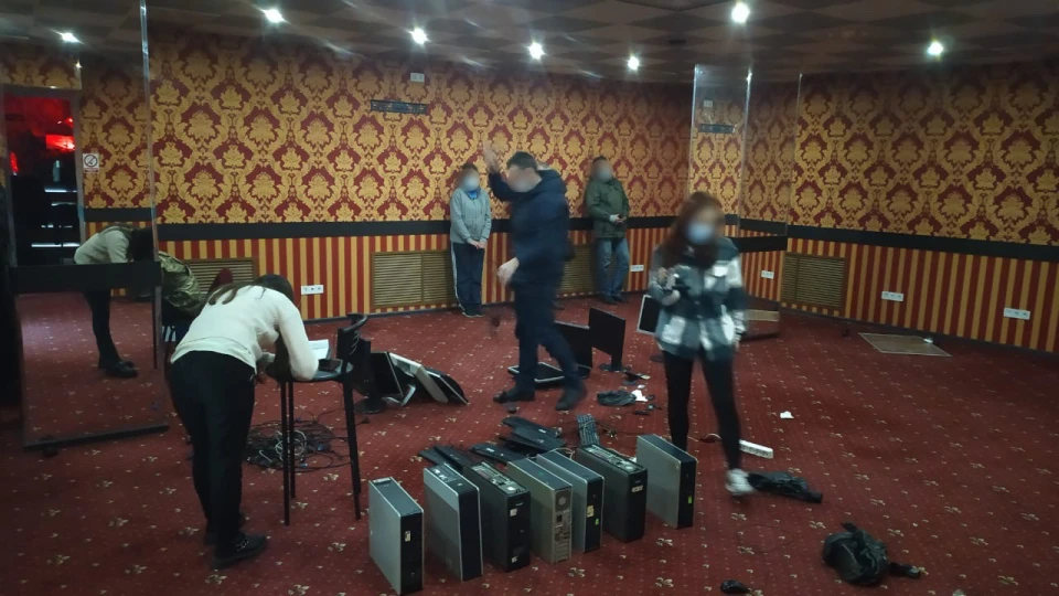 На Київщині за добу викрили 36 нелегальних гральних закладів