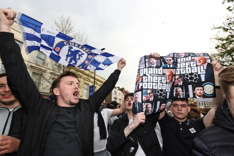 Протест фанів "Челсі" проти Суперліги
