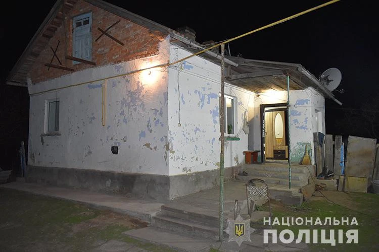 На Тернопільщині ветеран війни з РФ захищав себе і матір від шести нападників і вбив одного з них