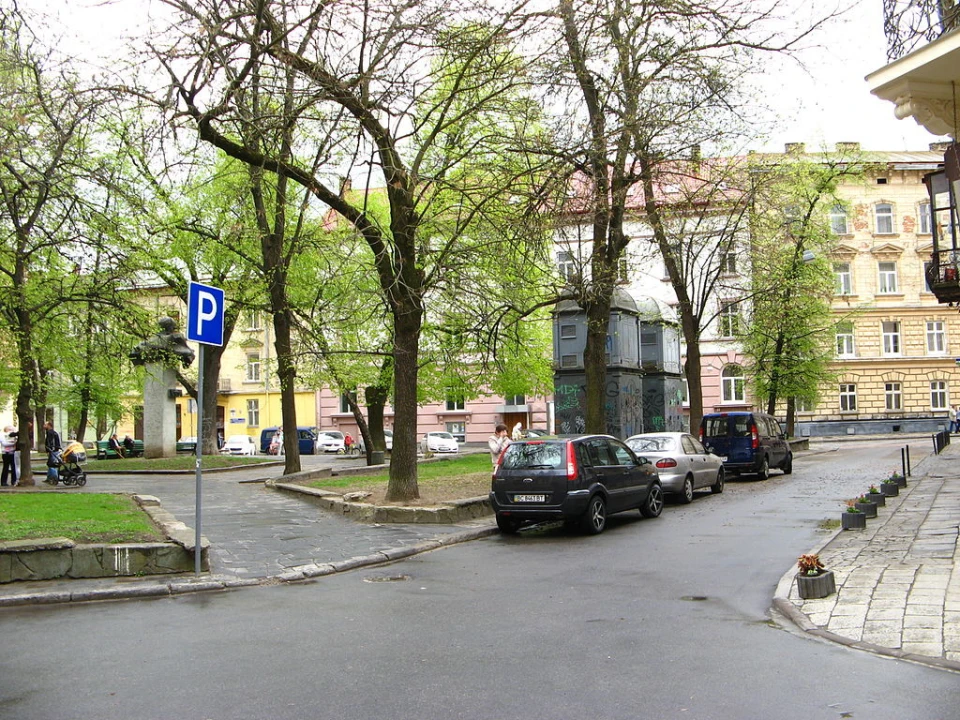 площа Маланюка