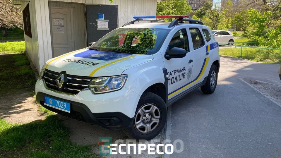 У Дніпровському районі Києва сталося задимлення квартири у багатоповерхівці