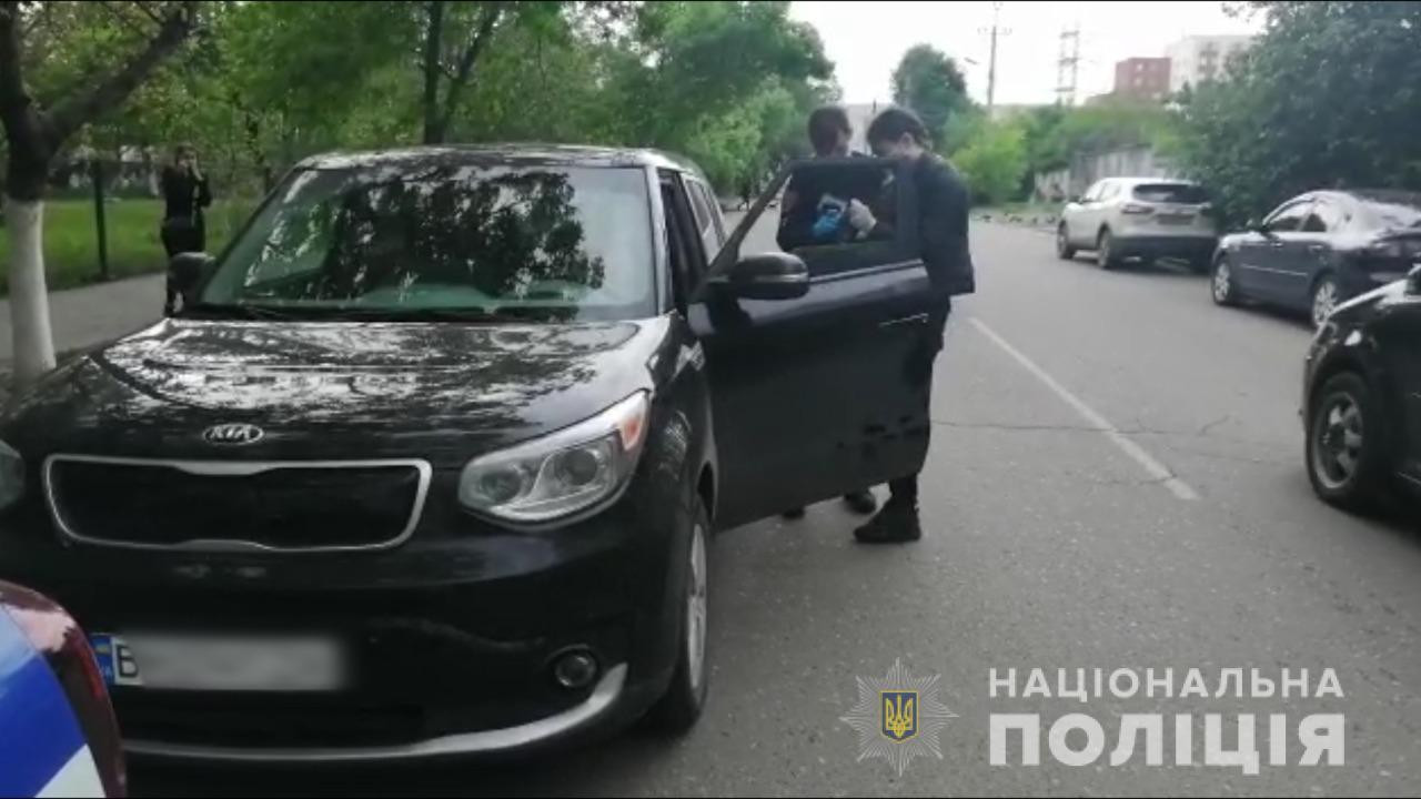 В Одесі затримали зловмисника, який стріляв у двох чоловіків біля СТО