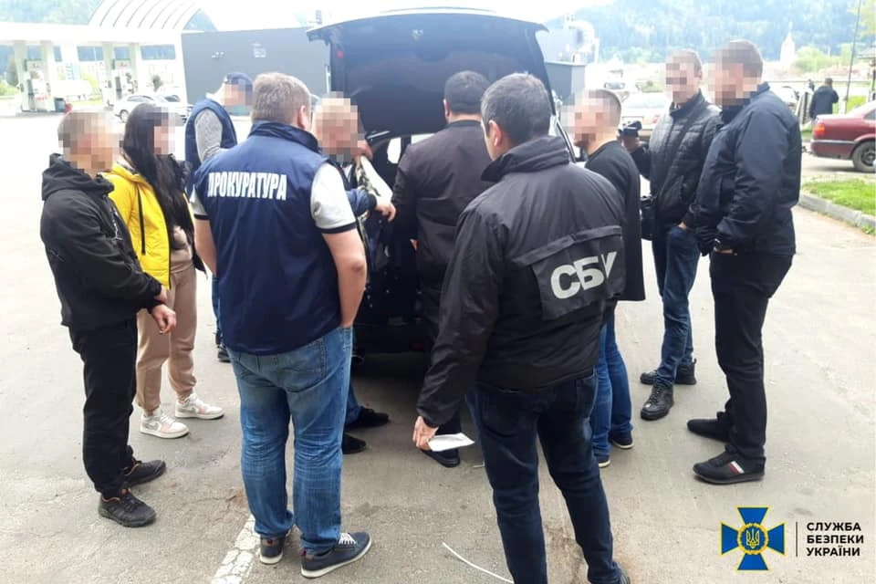затримання поліцейського
