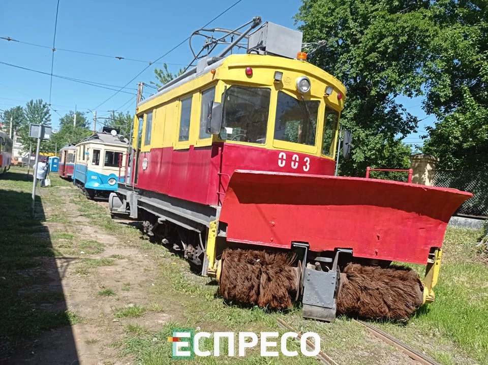 виставка ретро-трамваїв у Львові