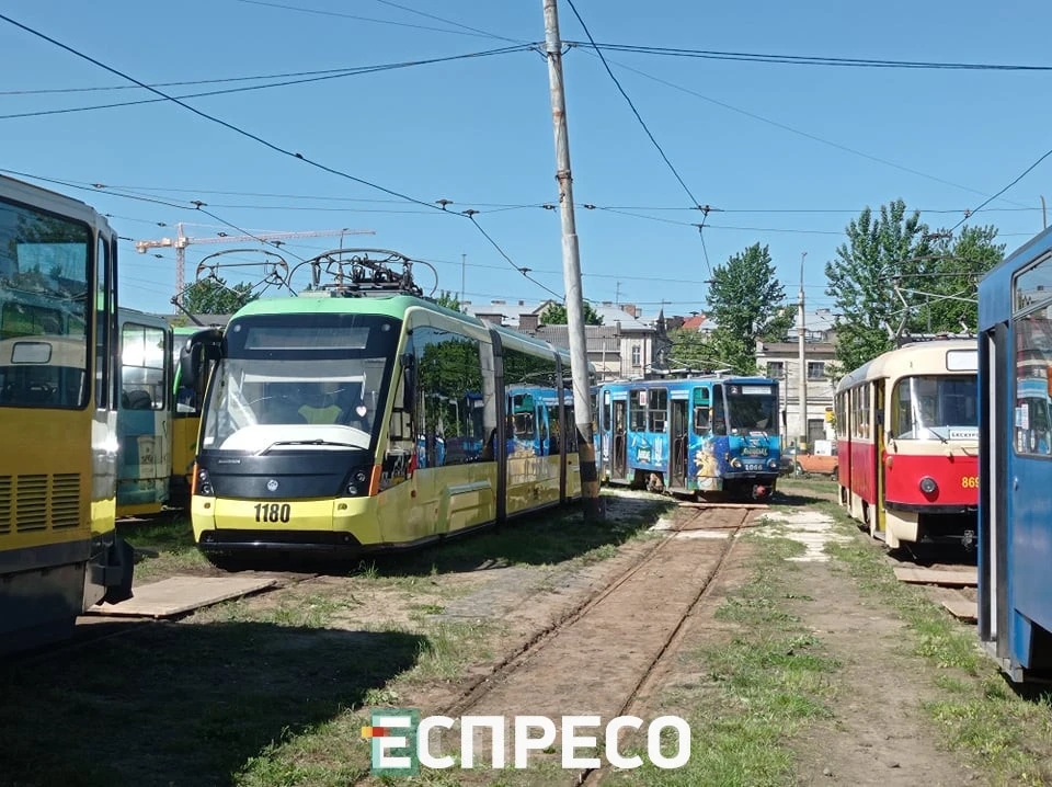 виставка ретро-трамваїв у Львові