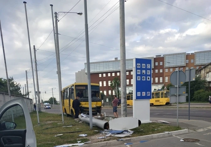 ДТП з маршруткою у Львові