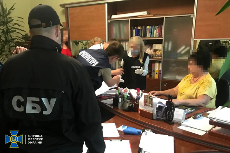 хабар у виші львовоа