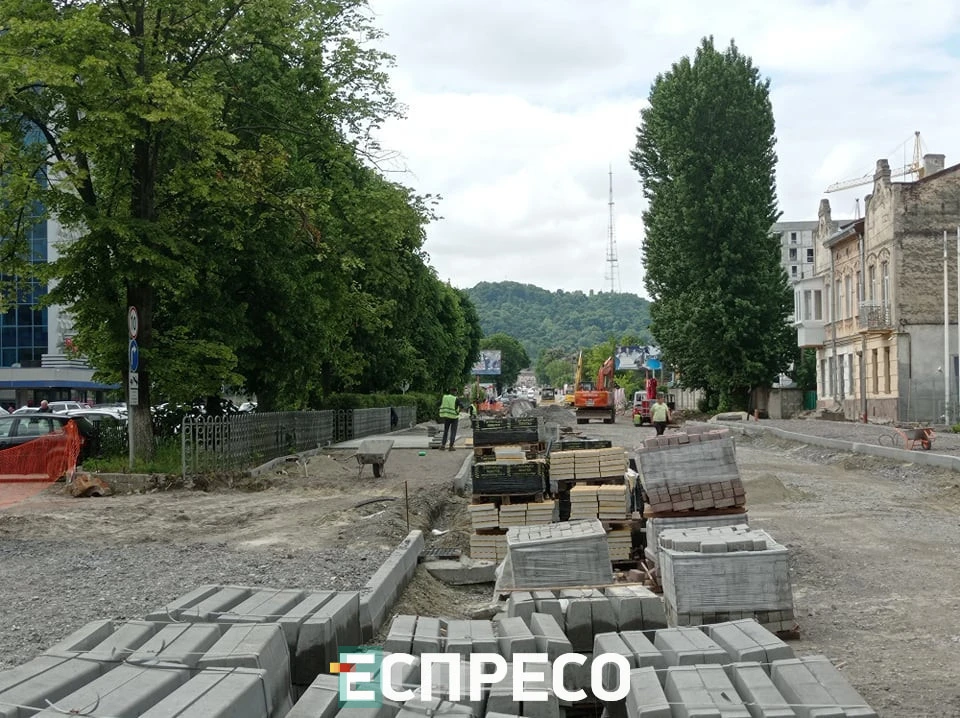 ремонт доріг вул. Богдана Хмельницького
