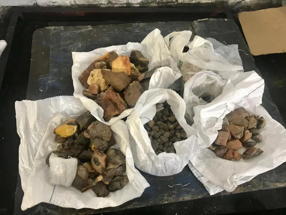 В аеропорту “Бориспіль” митники вилучили 260 кг бурштину
