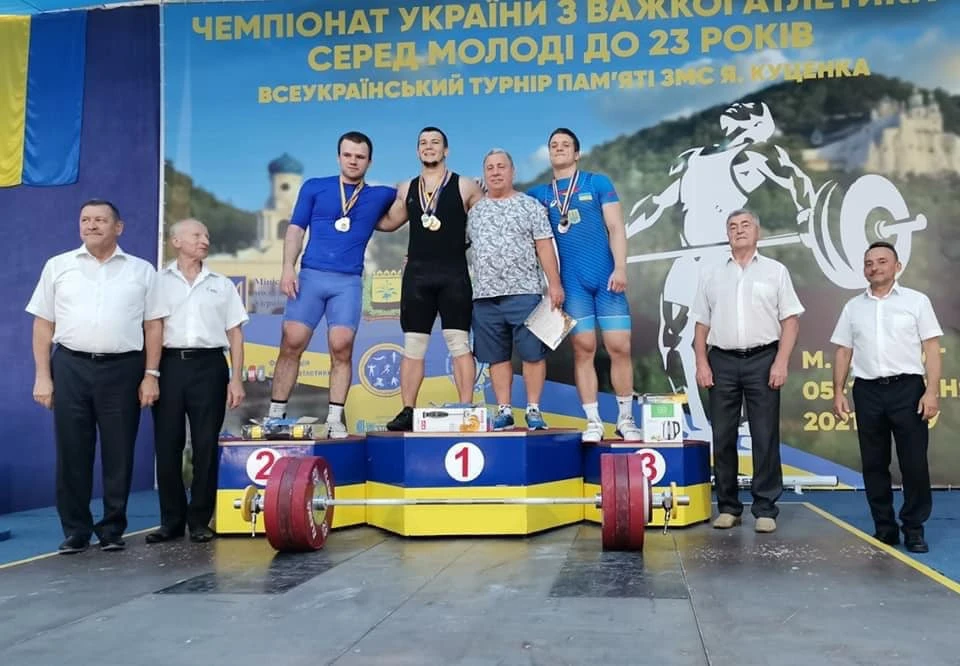важка атлетика