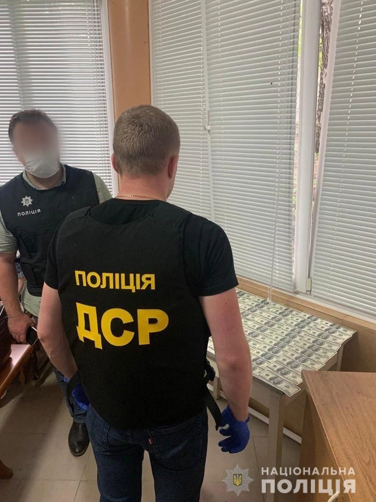 На Київщині високопосадовець вимагав хабар