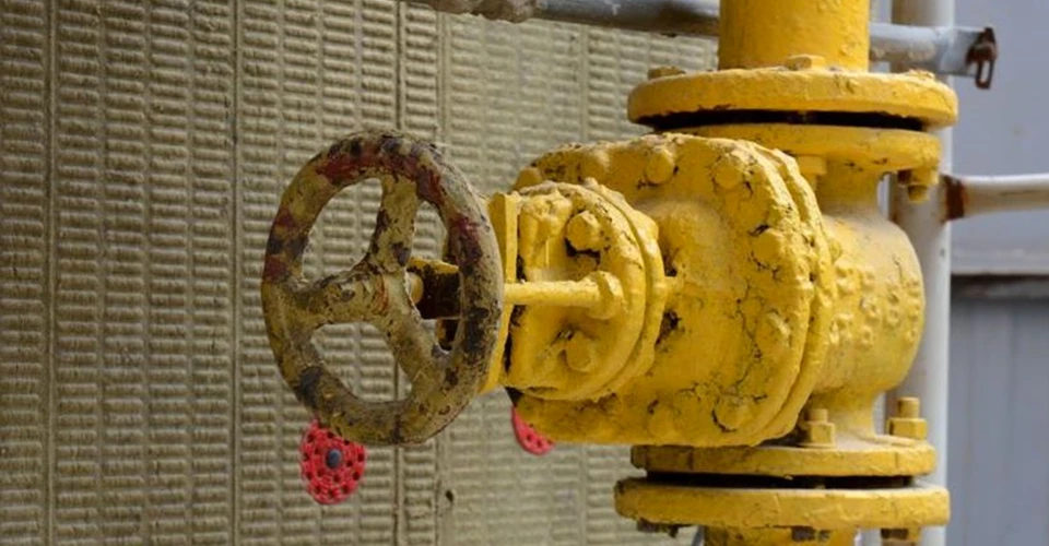 газ