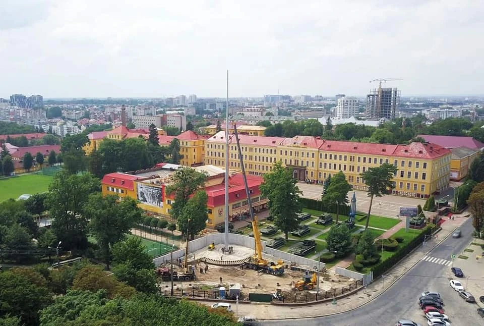 флагштог у львові